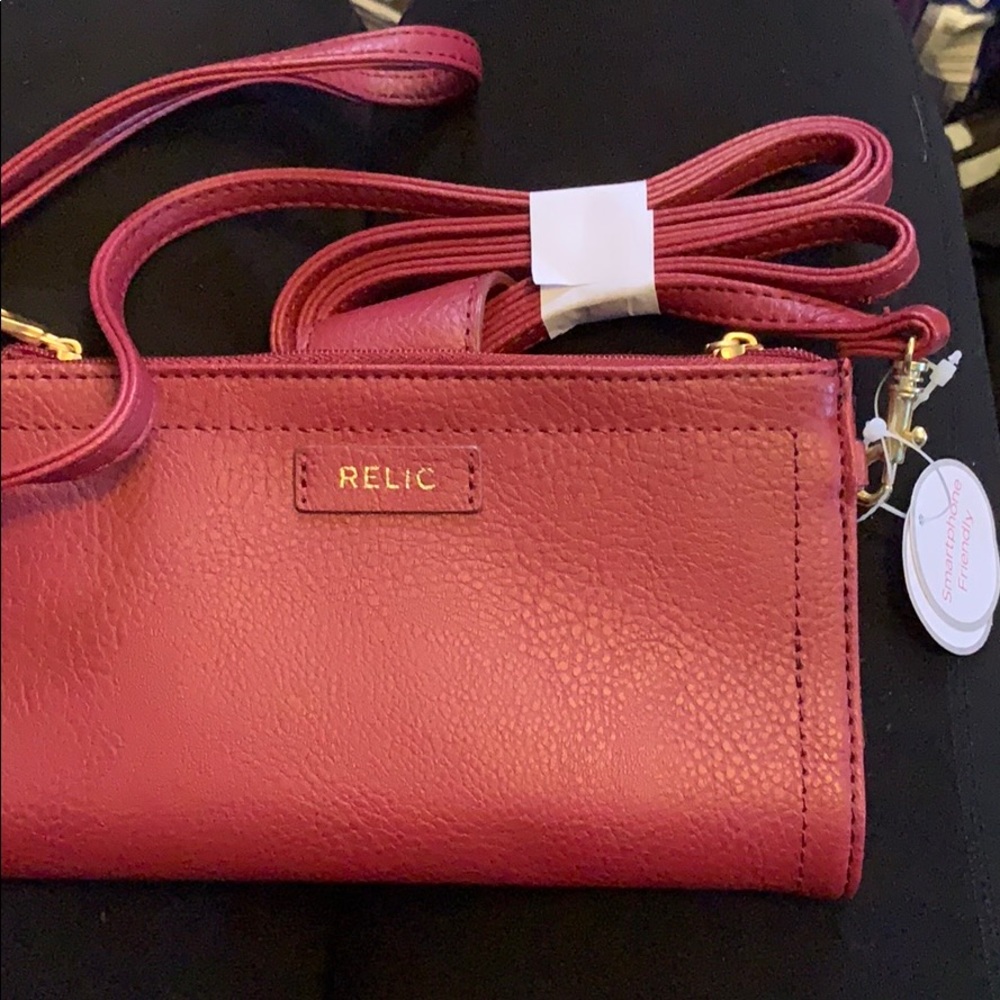 Relic brick red bag